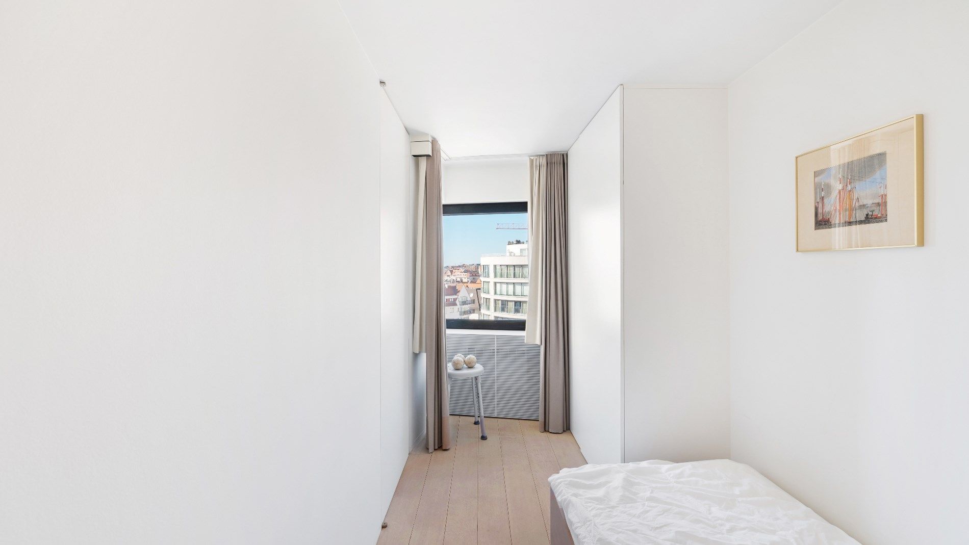 Exclusief hoek-appartement op toplocatie met perfecte oriëntatie op het Albertplein. foto 8