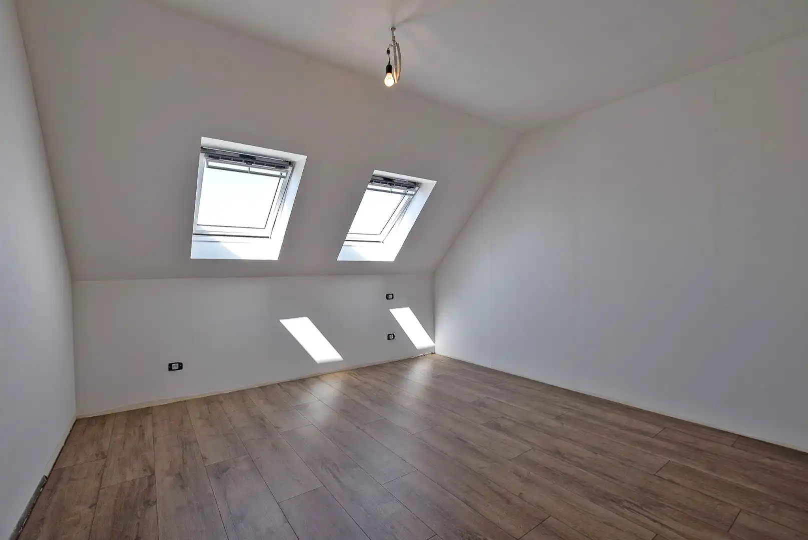 Prachtig afgewerkte nieuwbouwwoning met 4 slaapkamers te Pervijze (Diksmuide).  foto 10