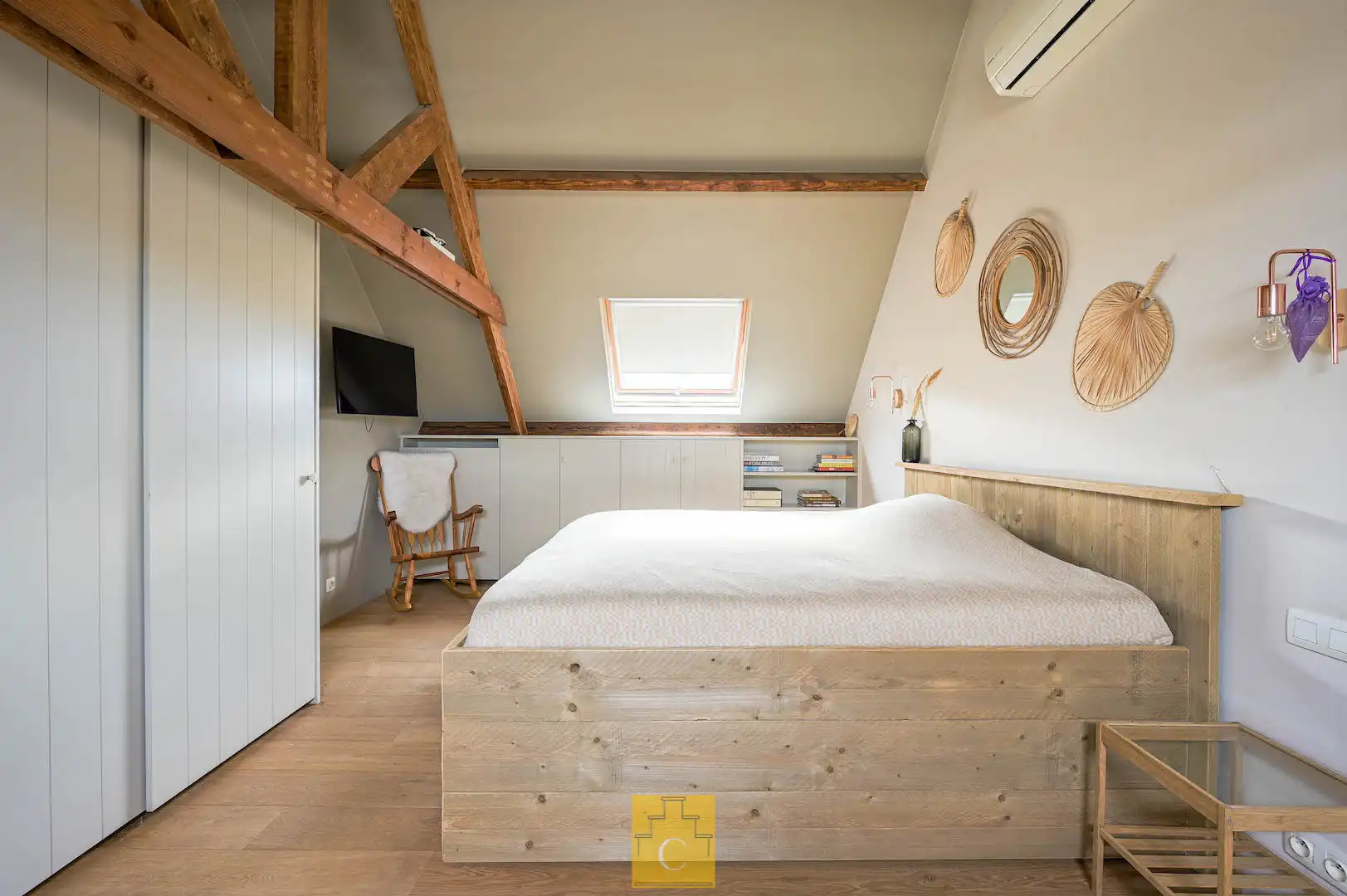 Sfeervolle gezinswoning met garage en tuin in het charmante Lissewege foto 27