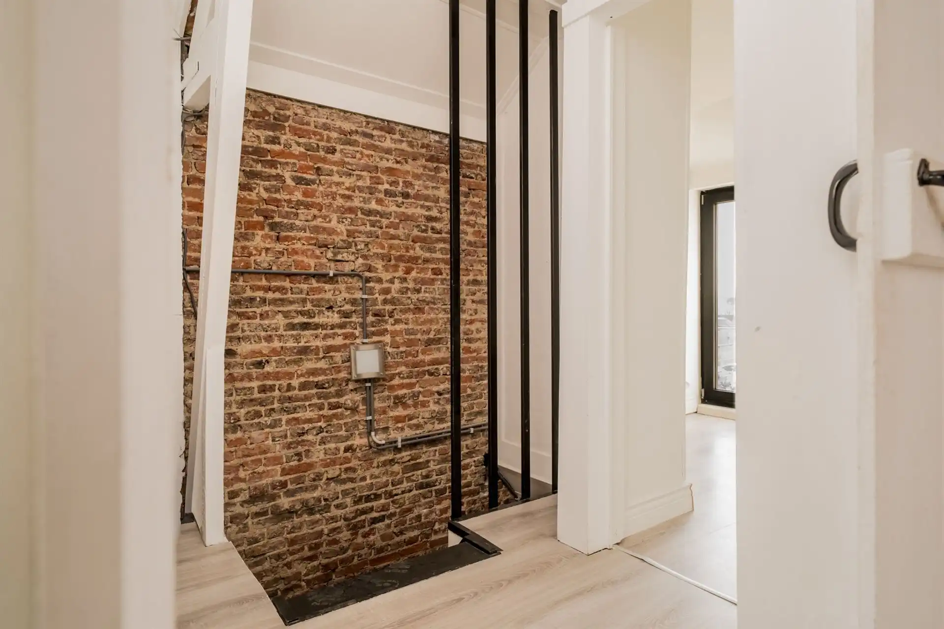 Instapklare starterswoning met charme in Rumst. foto 14