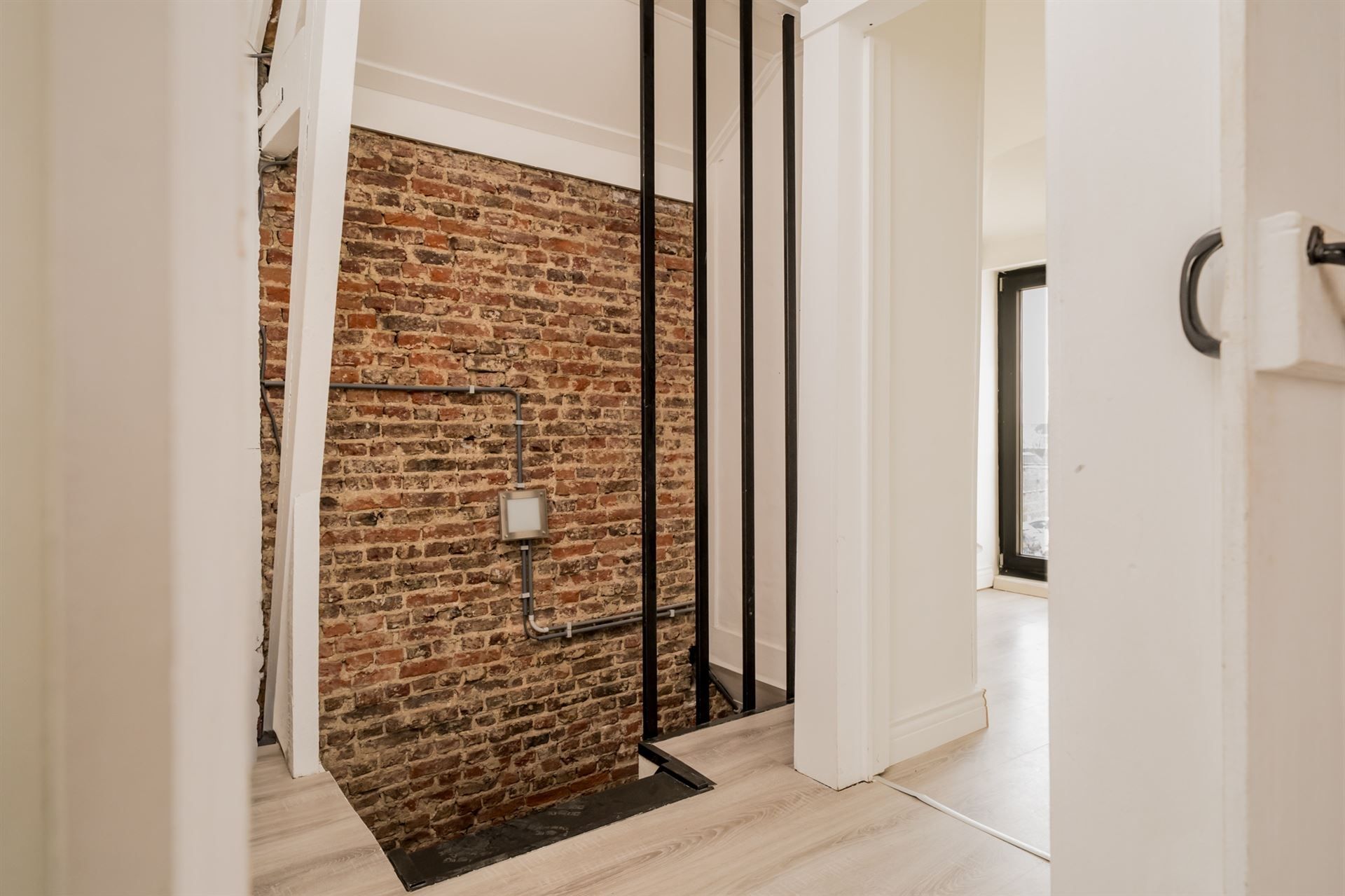 Instapklare starterswoning met charme in Rumst. foto 14