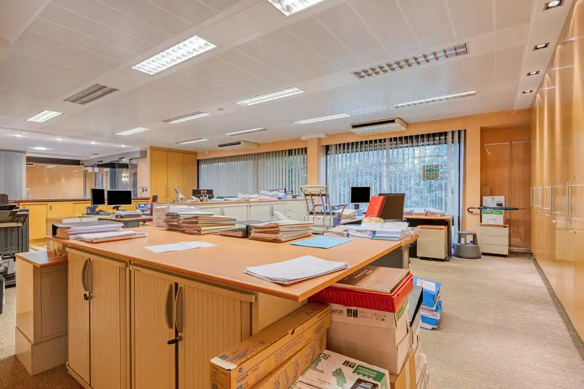 Grote kantoorruimtes (mogelijkheid tot 5 appartementen) in Strombeek: een strategische keuze voor ondernemingen foto 15