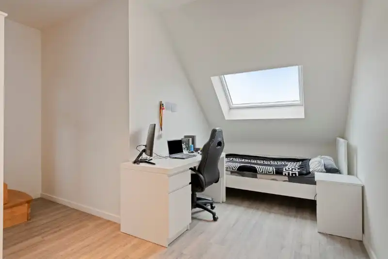 Instapklare woning met karakter in Wondelgem foto 11