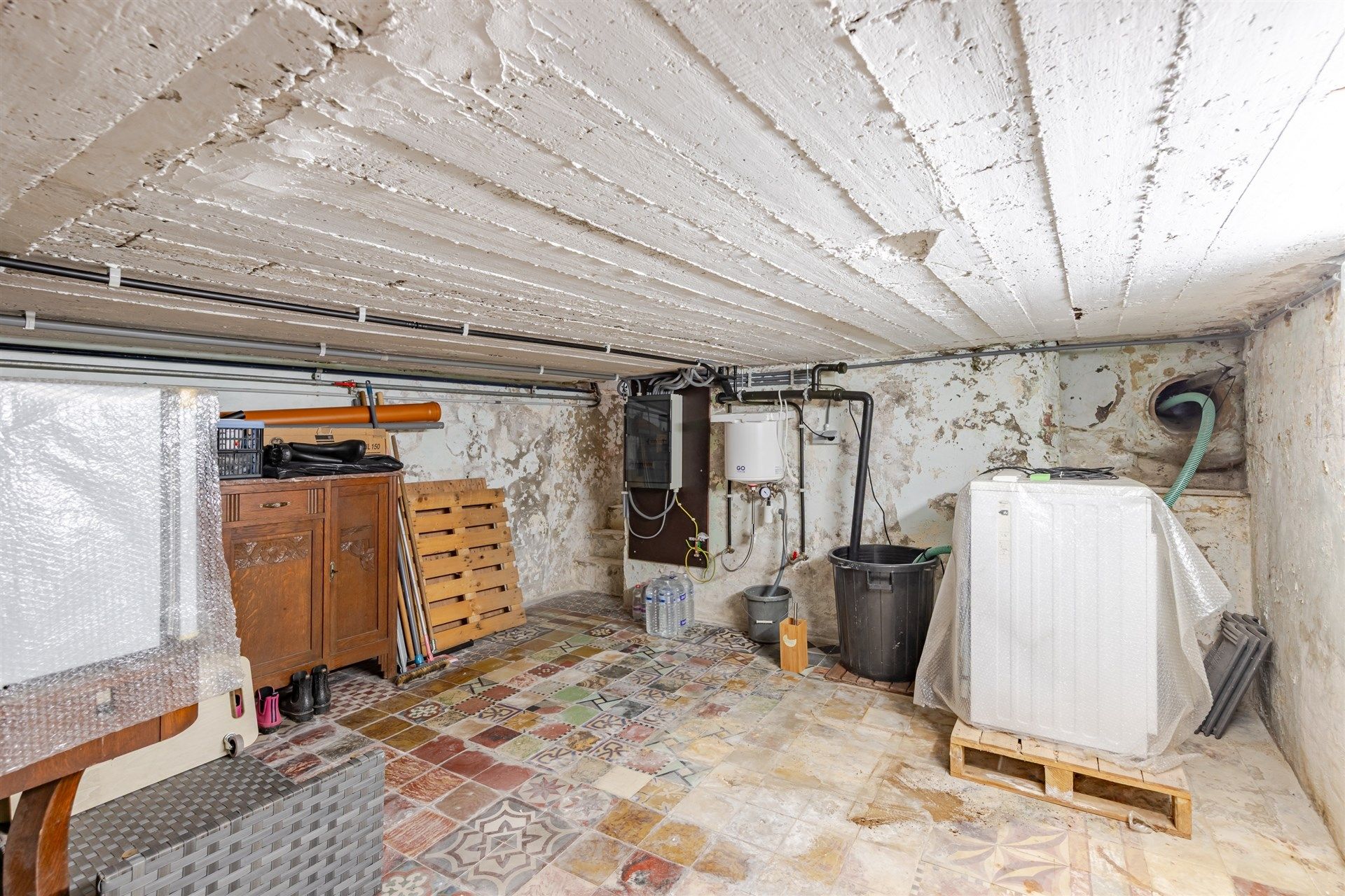 Gezinswoning met vier slaapkamers, garagegebouw en grote tuin op 1705 m² foto 21
