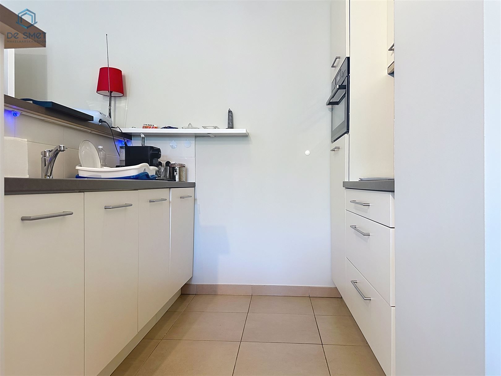 Nieuw te koop in Halle Instapklaar 1-slaapkamerappartement met ruime garagebox! foto 4