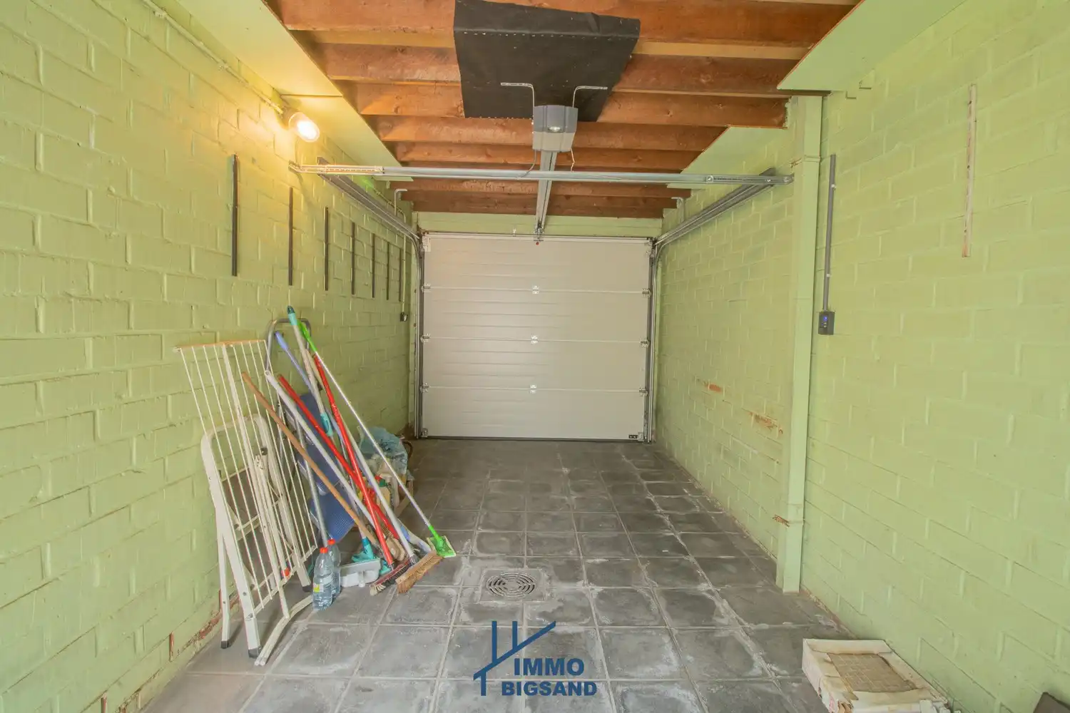 Ruime woning met garage gelegen in een rustige woonwijk met 3 slaapkamers foto 14
