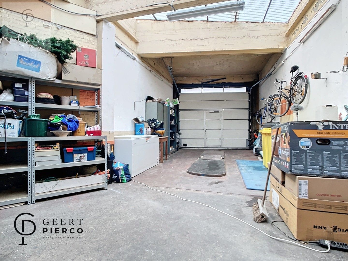 Ruime gezinswoning te Linter met garage foto 12