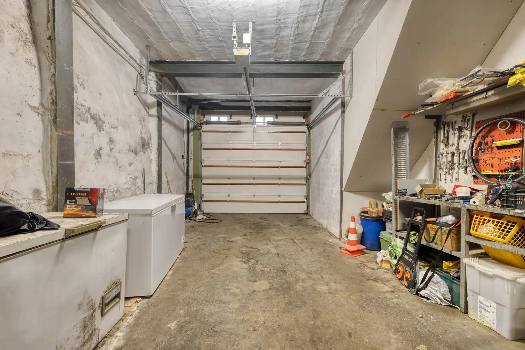 Neogotisch herenhuis op uitzonderlijke locatie foto 24