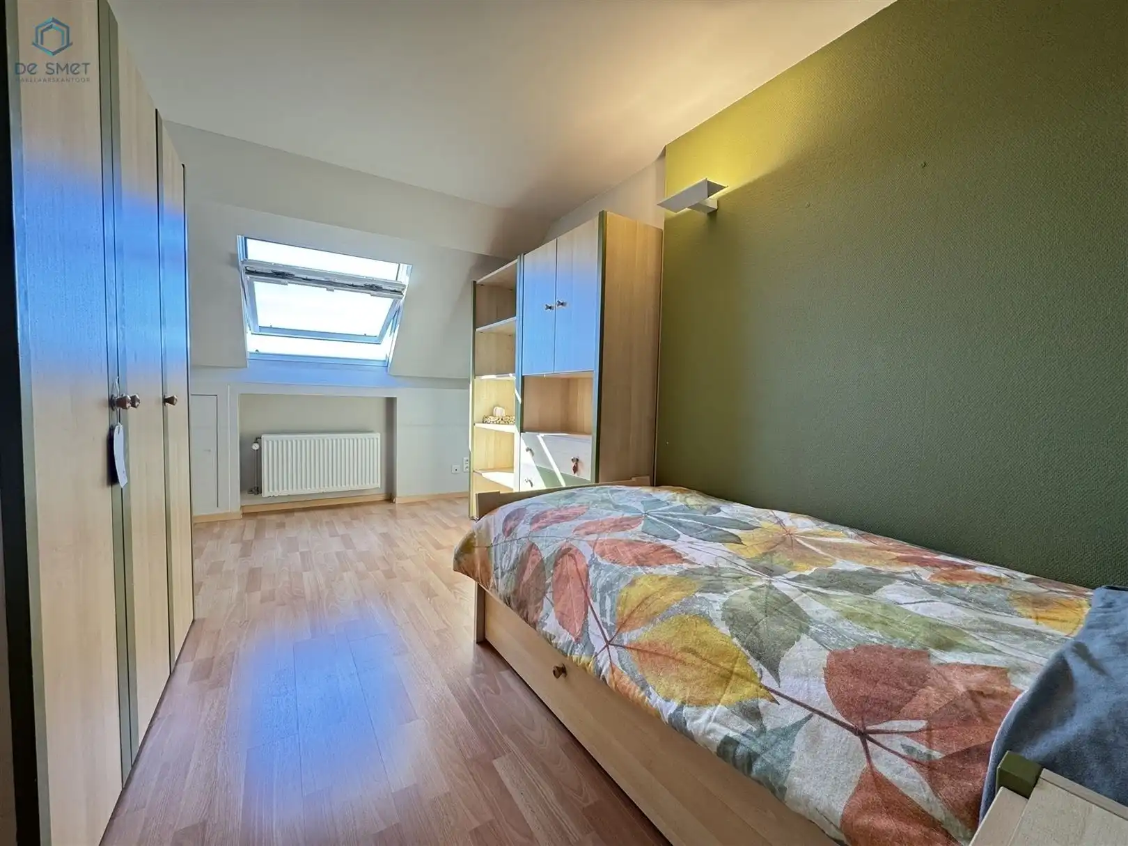 Verrassend ruime instapklare woning met 5 slaapkamers, garage en zonnepanelen! foto 18