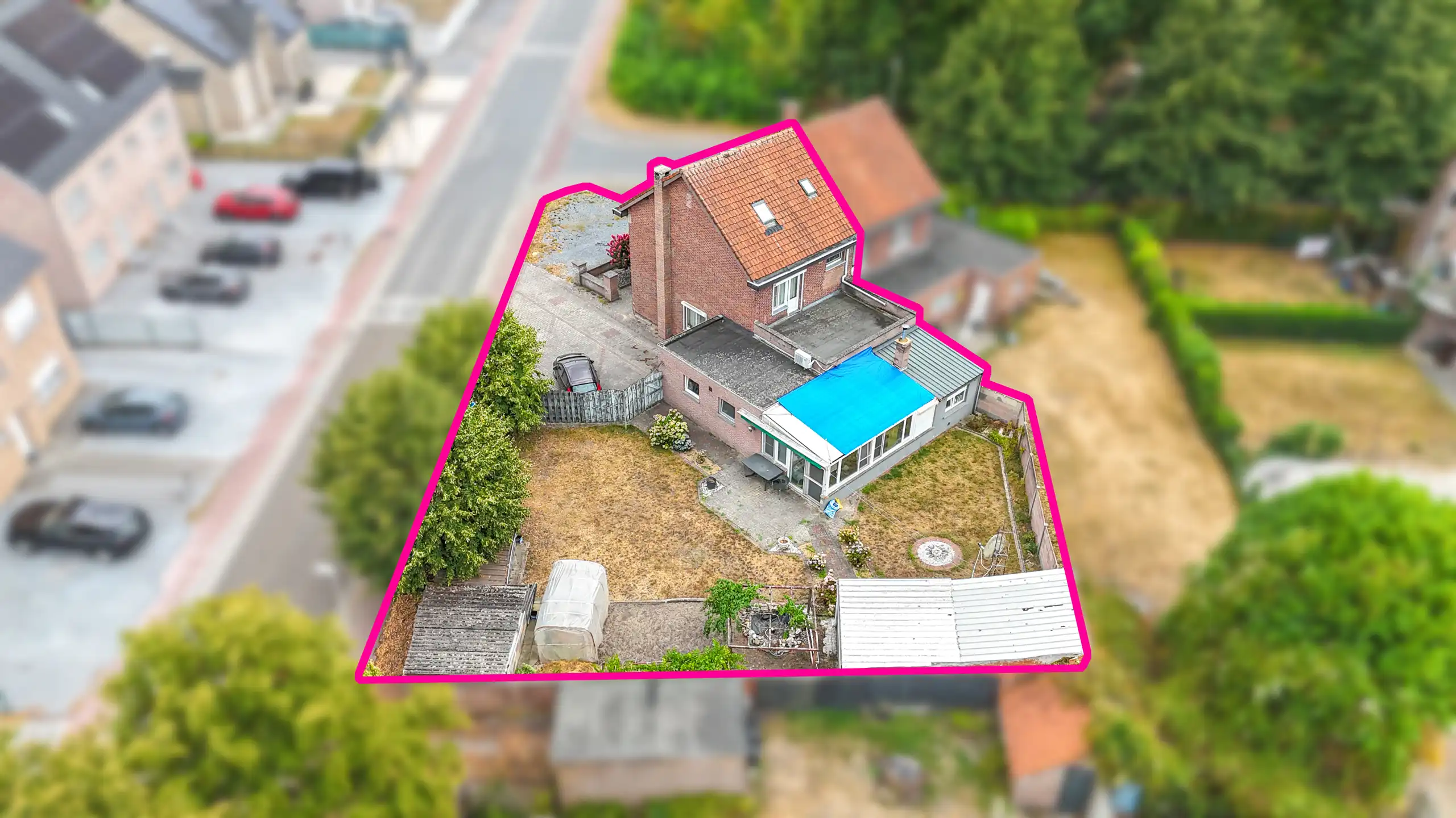 Halfopen woning met tuin, garage en 3 slaapkamers foto 34