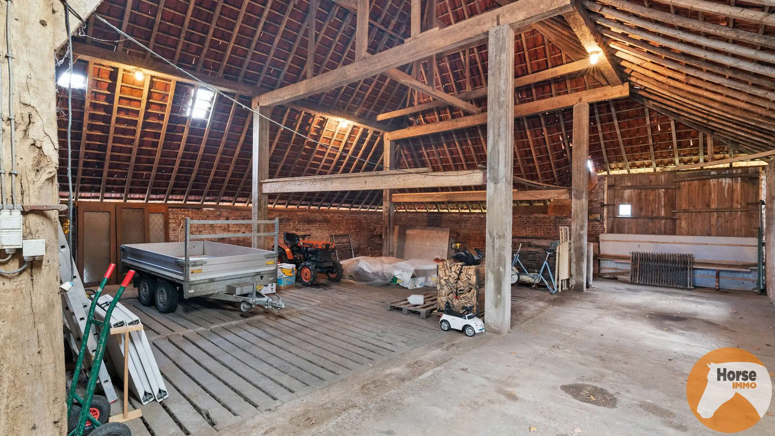 GROBBENDONK - Hoeve met prachtige Kempische schuur en weide foto 11