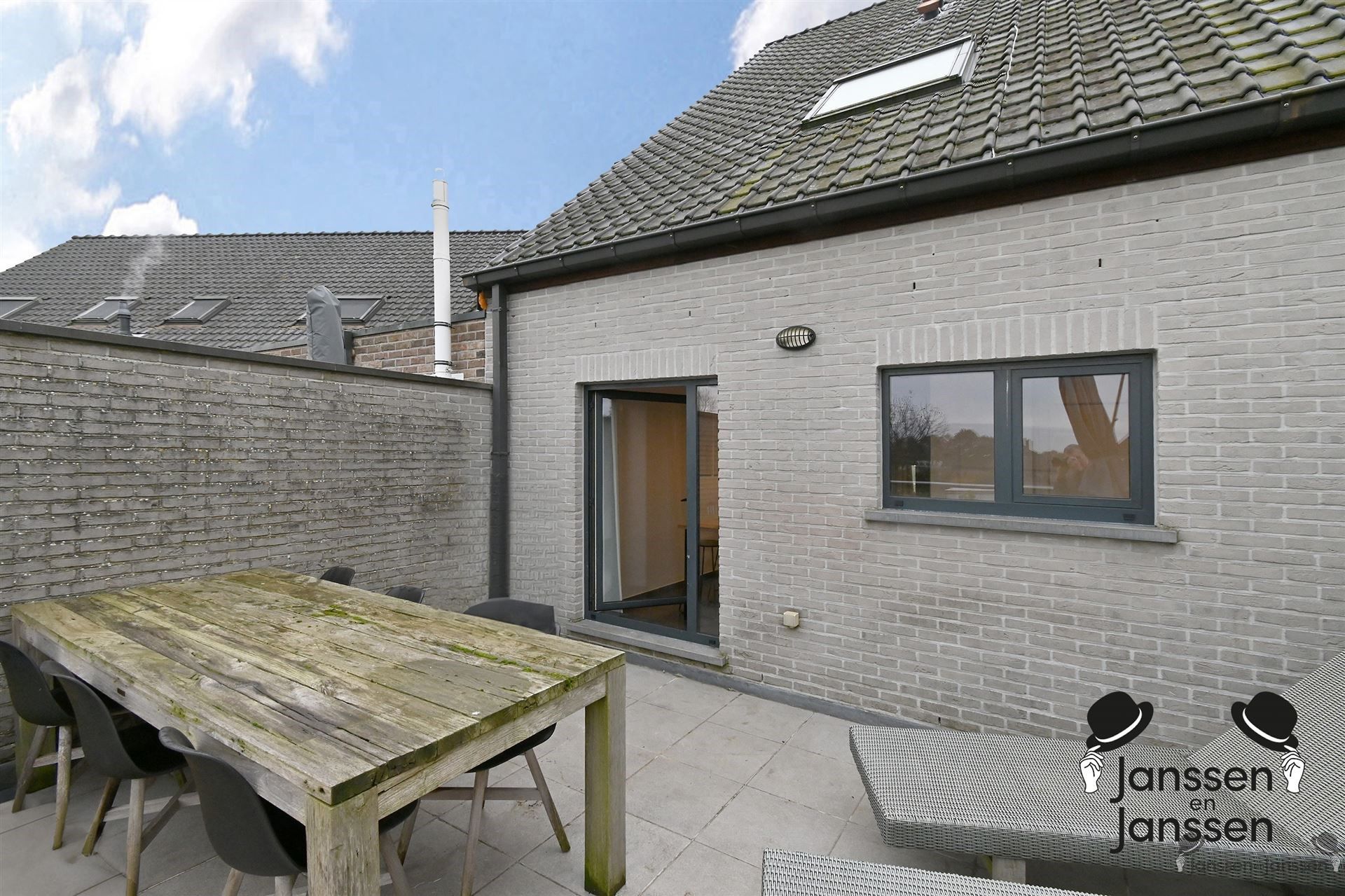 Instapklaar duplexappartement met terras foto 17
