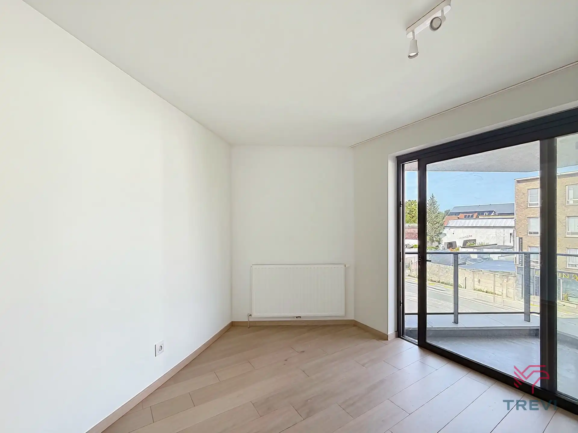 Appartement met 2 slaapkamers + parkeerplaats foto 5