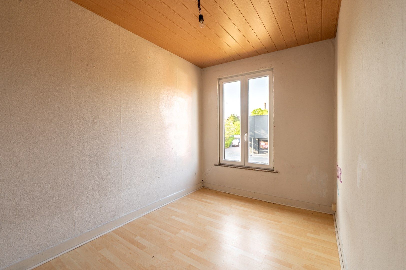 Centraal gelegen huis met 3 kamers en een aangename tuin foto 16