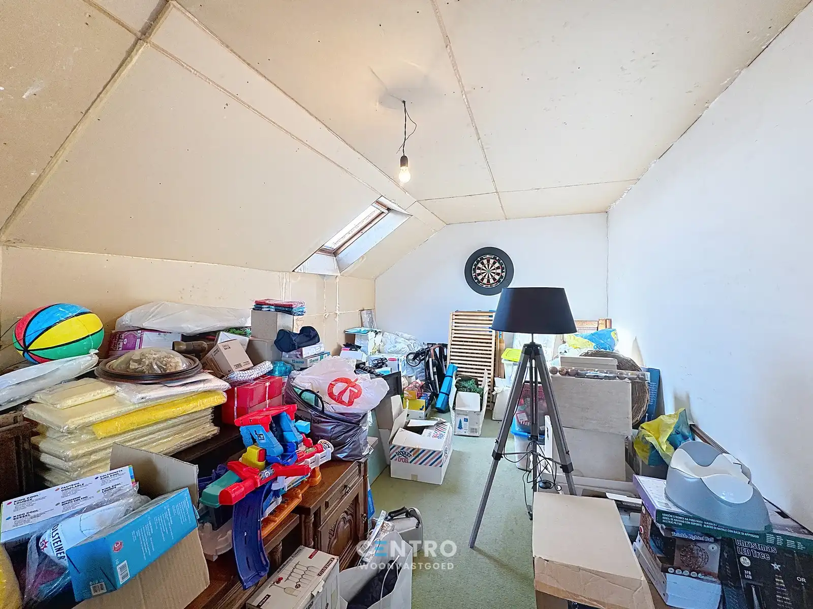 Interessante woning te Oekene met 5 slpks, garage én 4 parkeerplaatsen! foto 18