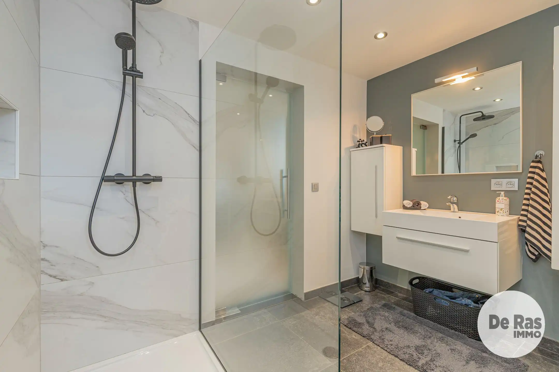 HOFSTADE –Zeer verzorgde woning met gezellige tuin en 3 slpk foto 10