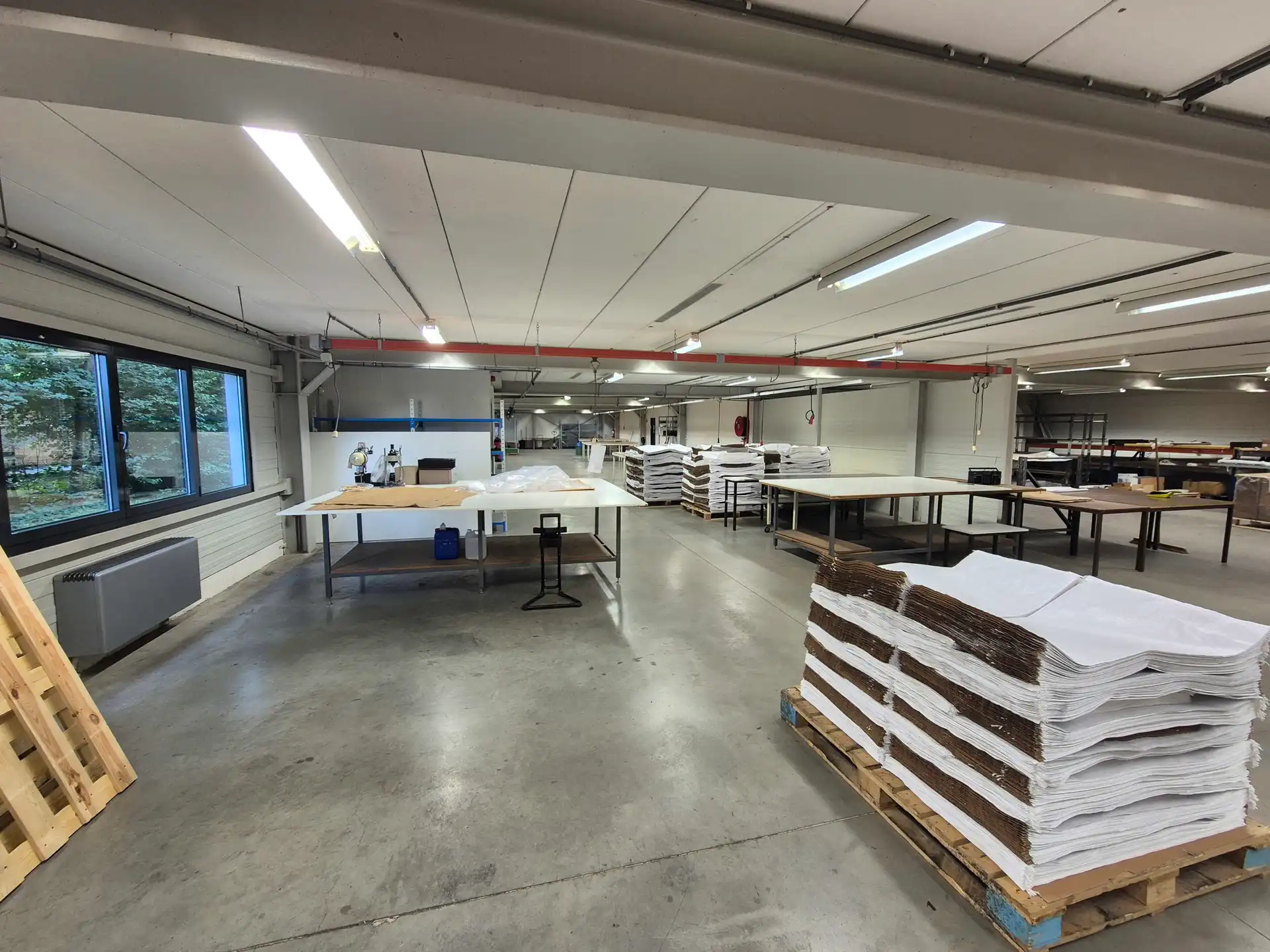 TE KOOP: BEDRIJFSGEBOUW MET KANTOREN TE DILSEN-STOKKEM foto 13