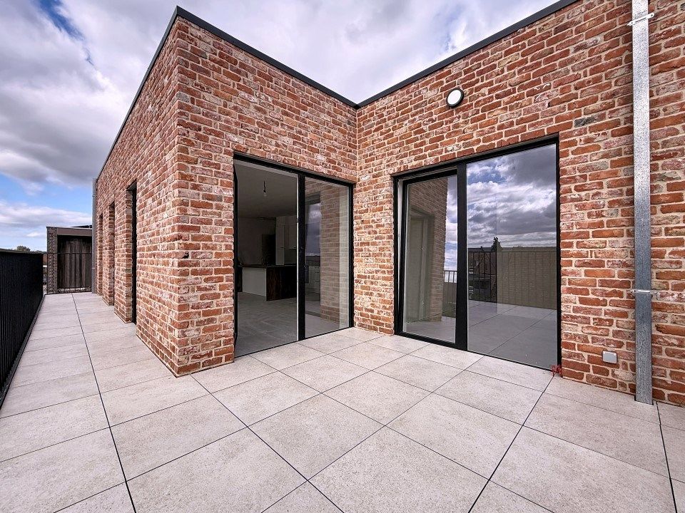 Penthouse met groot terras, 3 slaapkamers en 2 badkamers foto 2