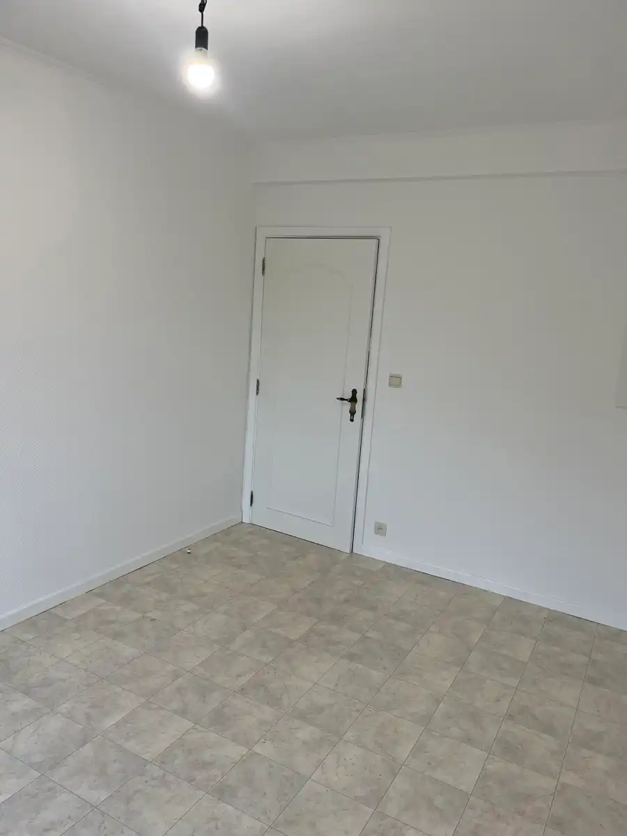 Vernieuwd 3-slaapkamerappartement in hartje Aalst foto 17