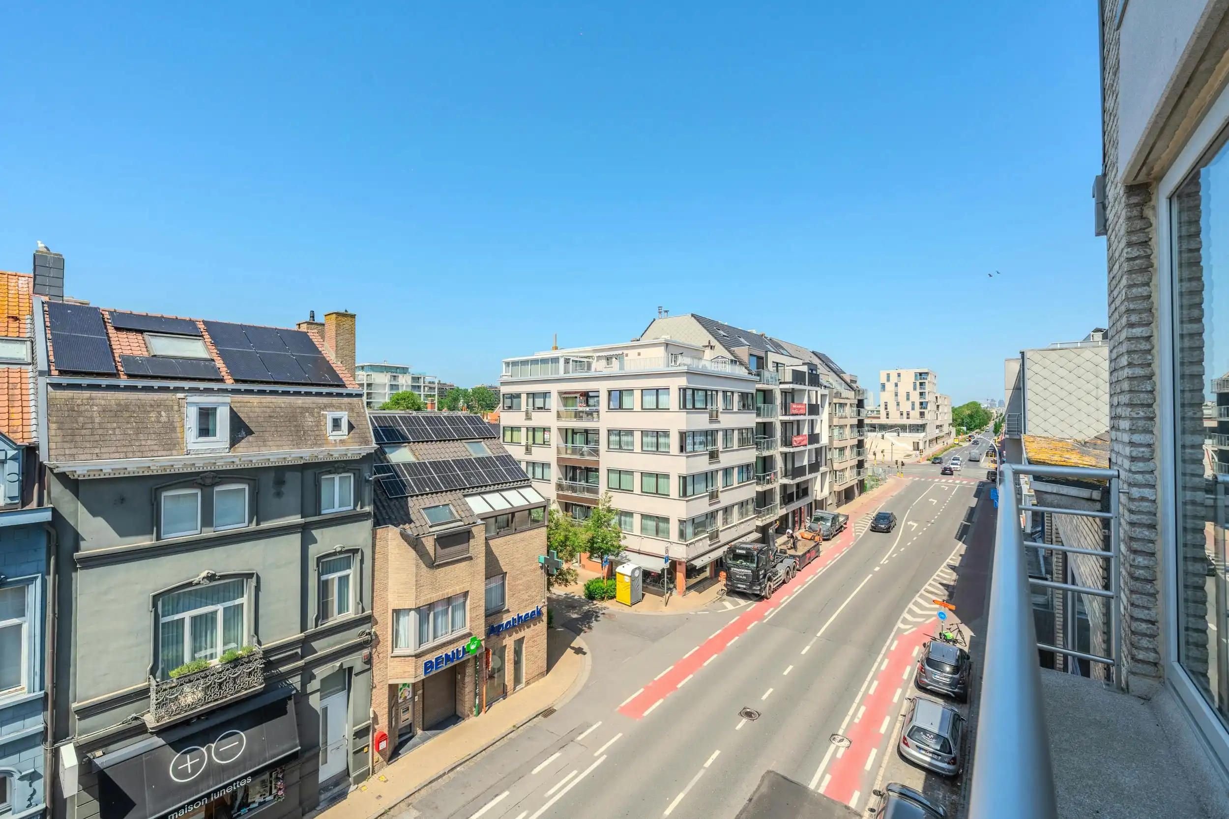Prachtig 2-slaapkamer appartement met terras te Oostende foto 14