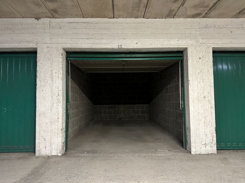 Garagecomplex Yslandplein - Individuele garagebox te huur! foto 4