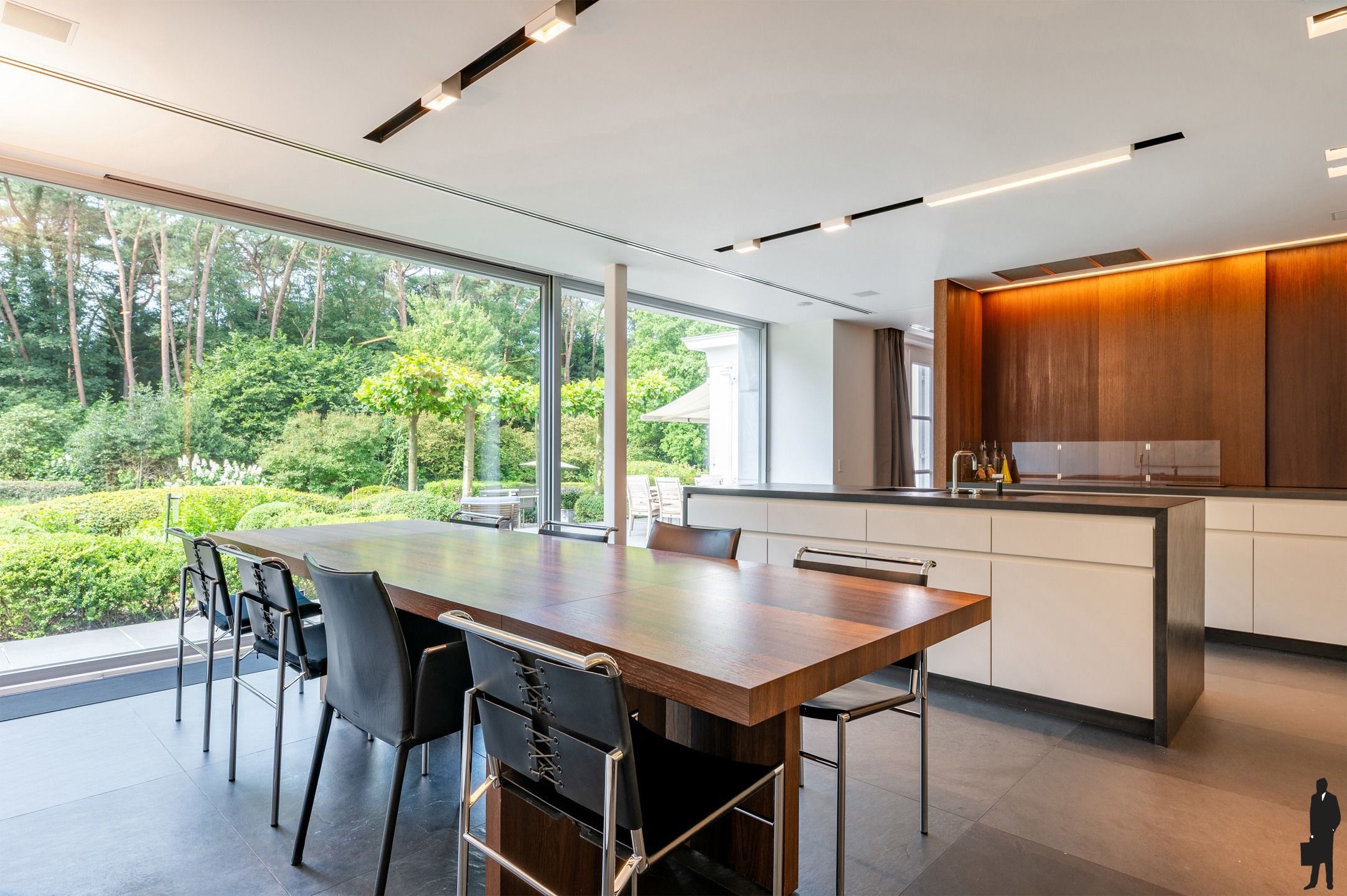 Een tijdloze statige villa, in perfecte staat van onderhoud op 5.040 m² grond! foto 10