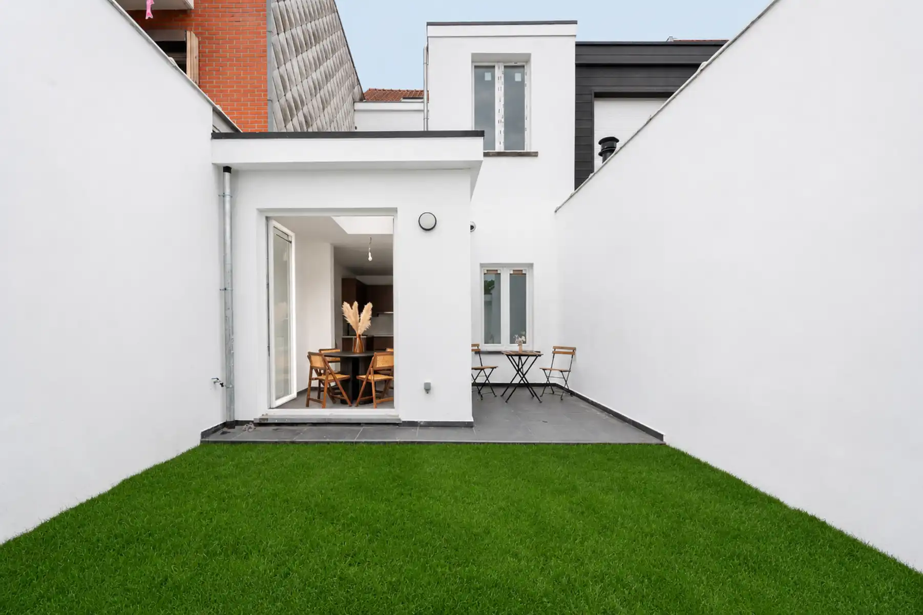 Sfeervol appartement met leuke tuin in hartje Mortsel foto 8
