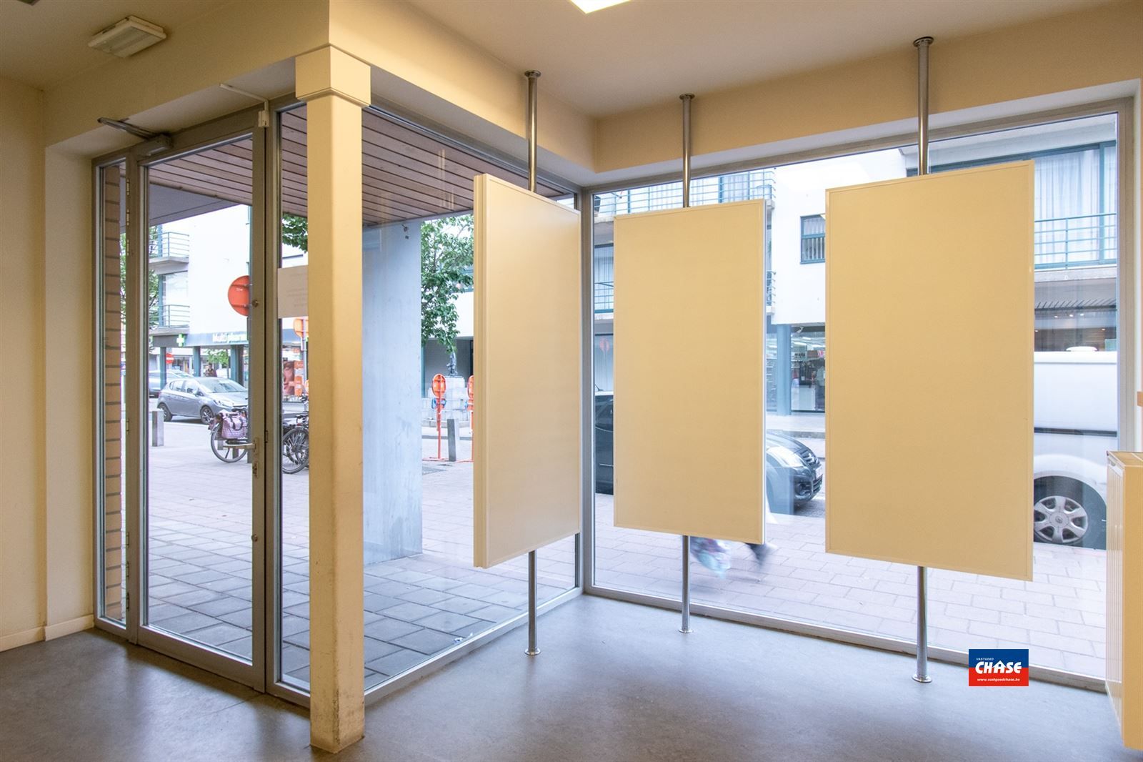 Handelsgelijkvloers op circa 200m²  foto 12