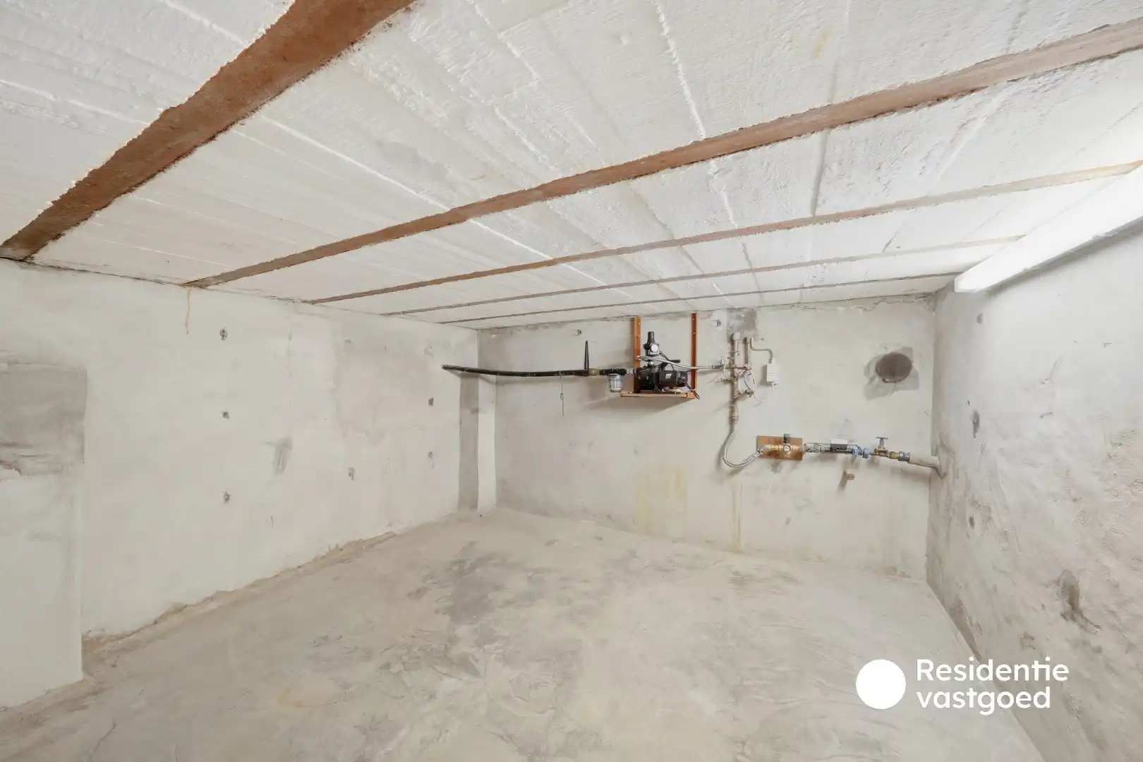 Ruime woning met garage in hartje Zandvoorde foto 26