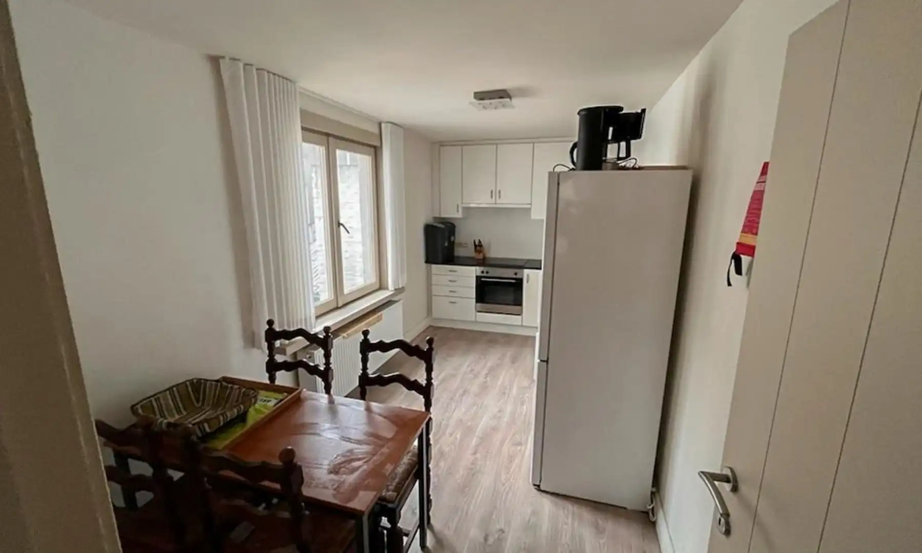 Instapklare, gemeubelde rijwoning met 3 verdiepingen te huur in Oostende foto 6