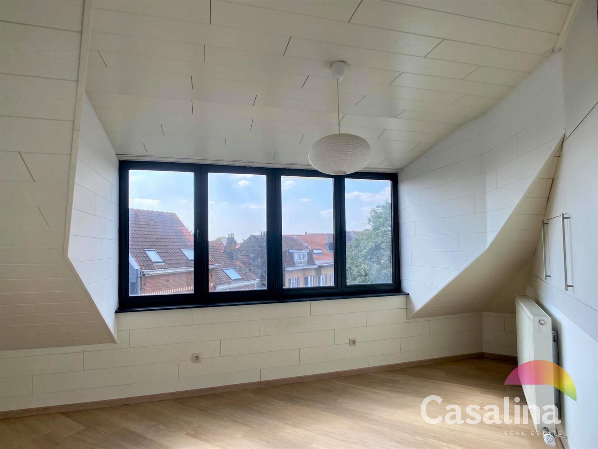 Moderne duplex 95m² met terras, parking en kelder foto 22