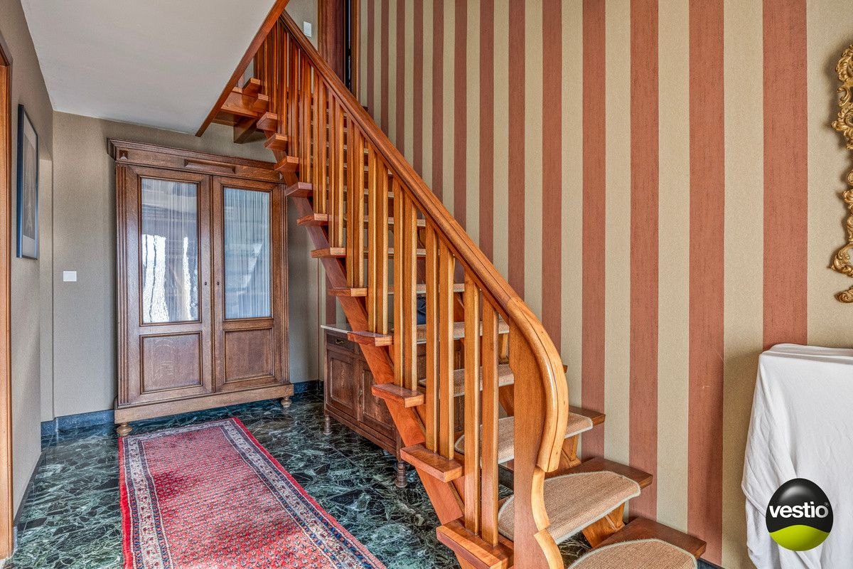 RUIME WONING MET PRAKTIJKRUIMTE OP 8A43CA TE NEREM. foto 4