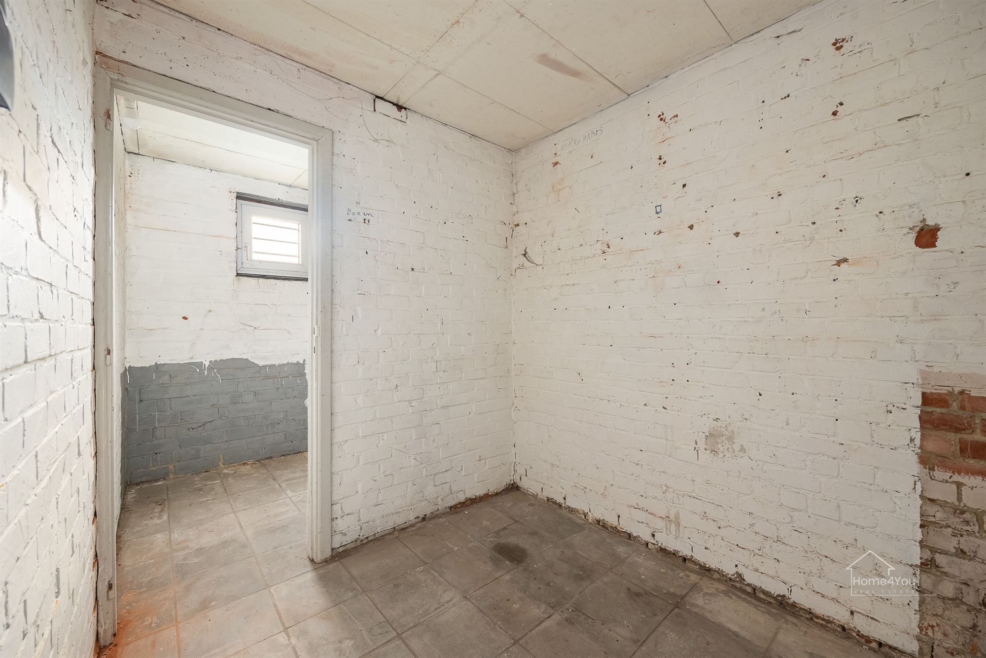 Gerenoveerd 2-slaapkamer appartement in Borsbeek te koop! foto 12