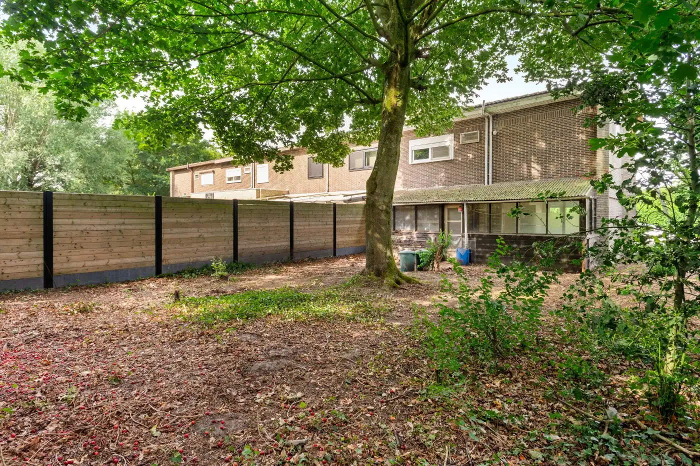 Te renoveren woning met 3 slpk., garage en tuin foto 26