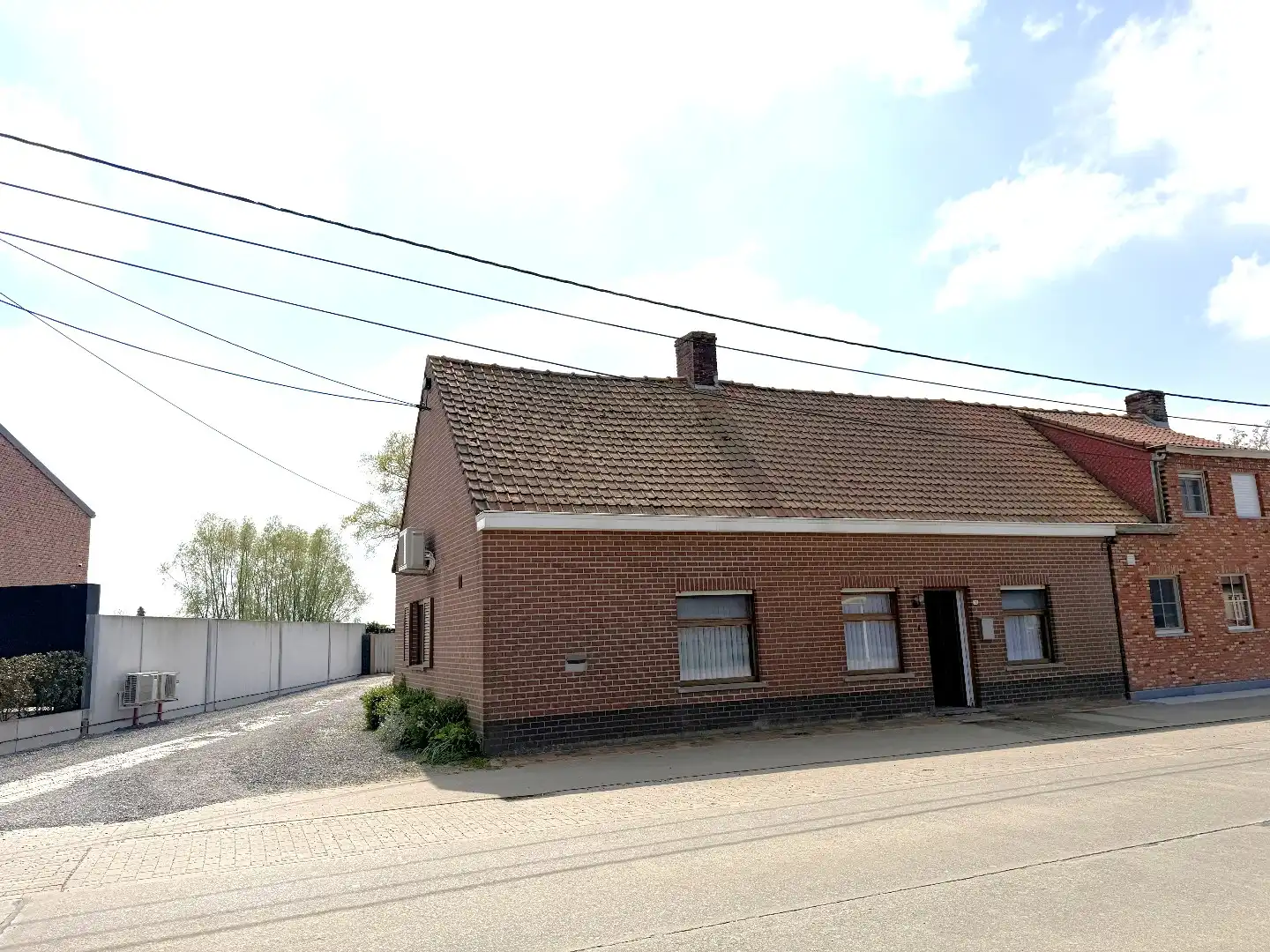 Woning met 3 slaapkamers en garage foto {{pictureIndex}}