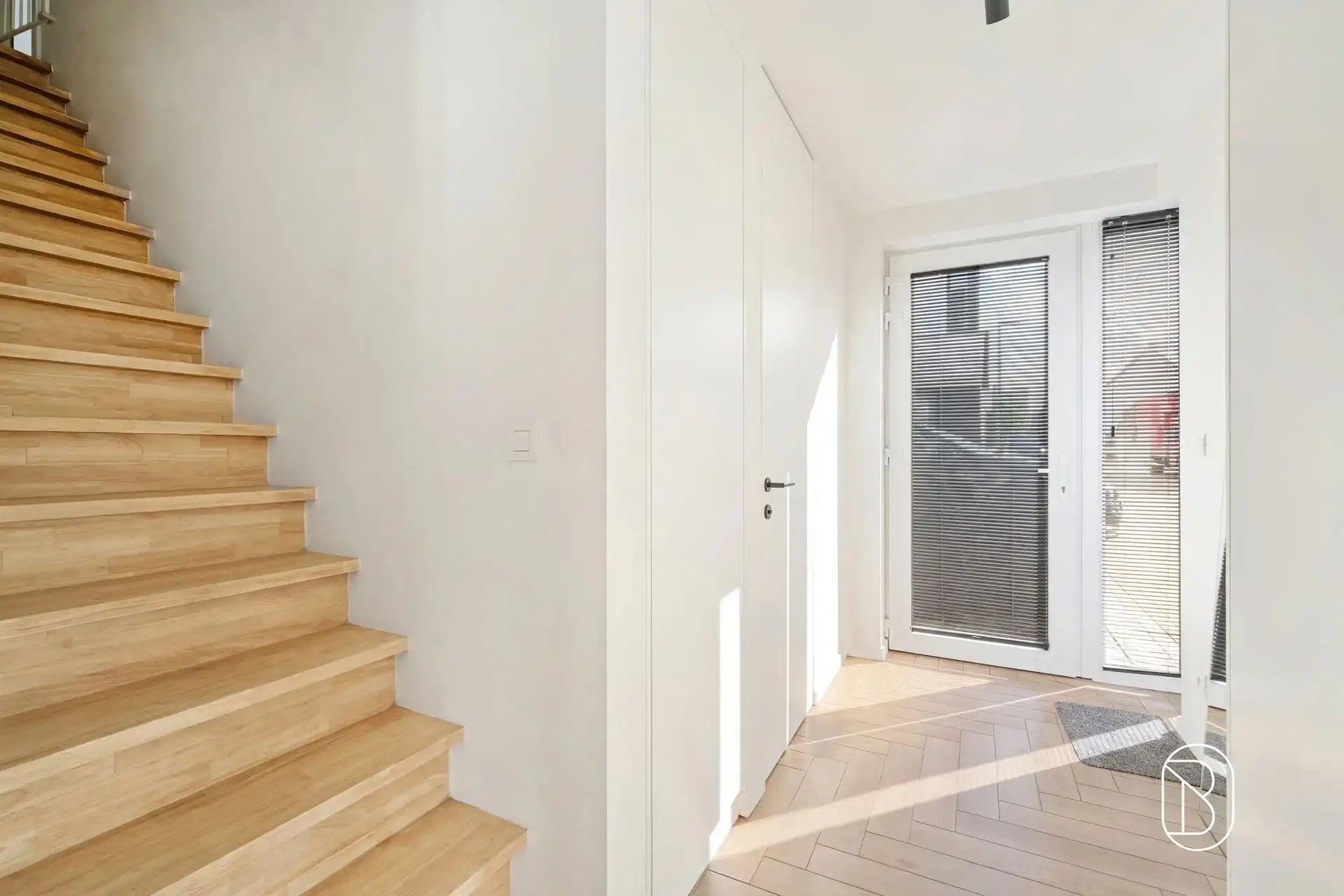Prachtig ingerichte woning op topligging! foto 11