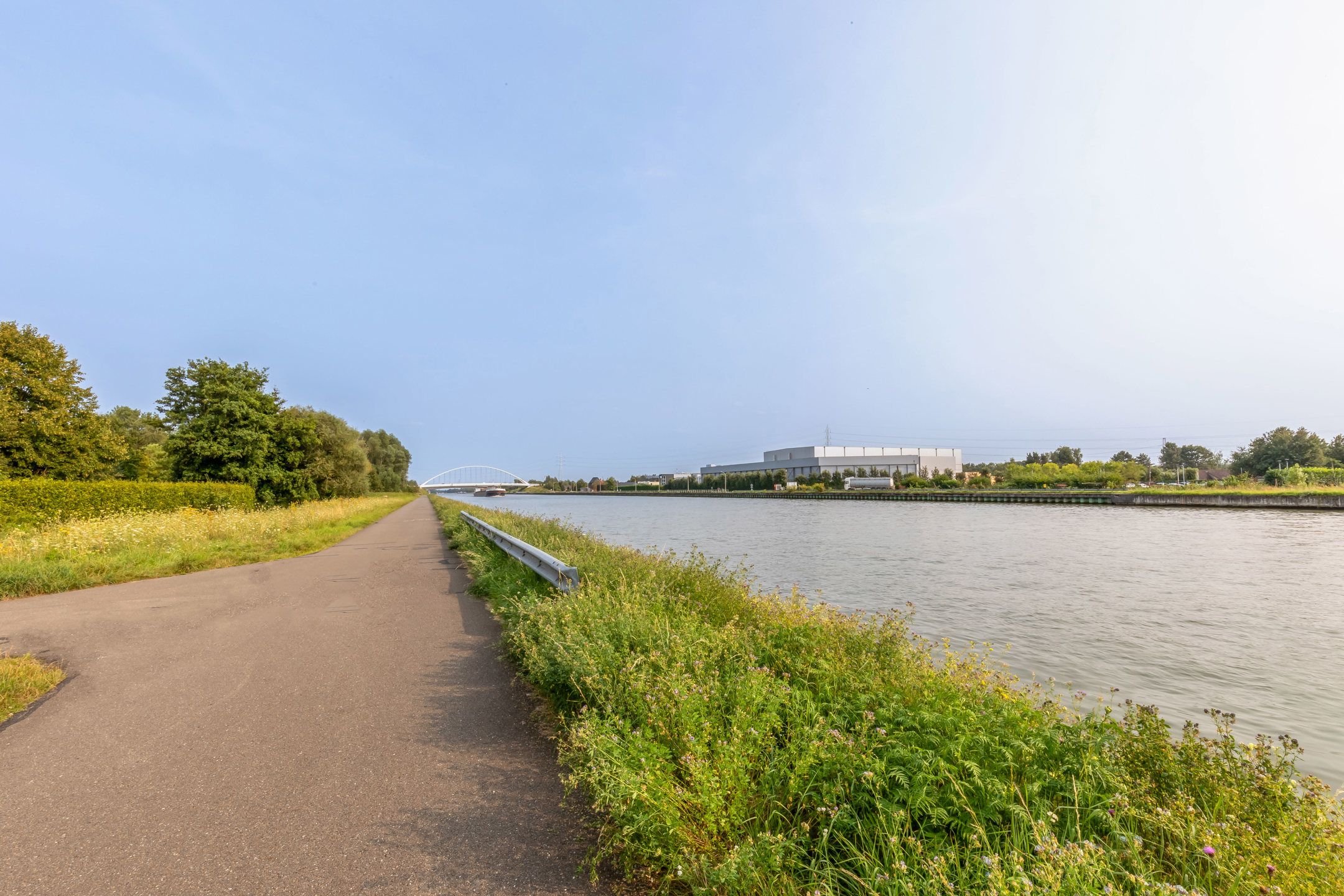 Exclusieve Pastorijwoning met Prachtig Uitzicht op 't Kanaal foto 29