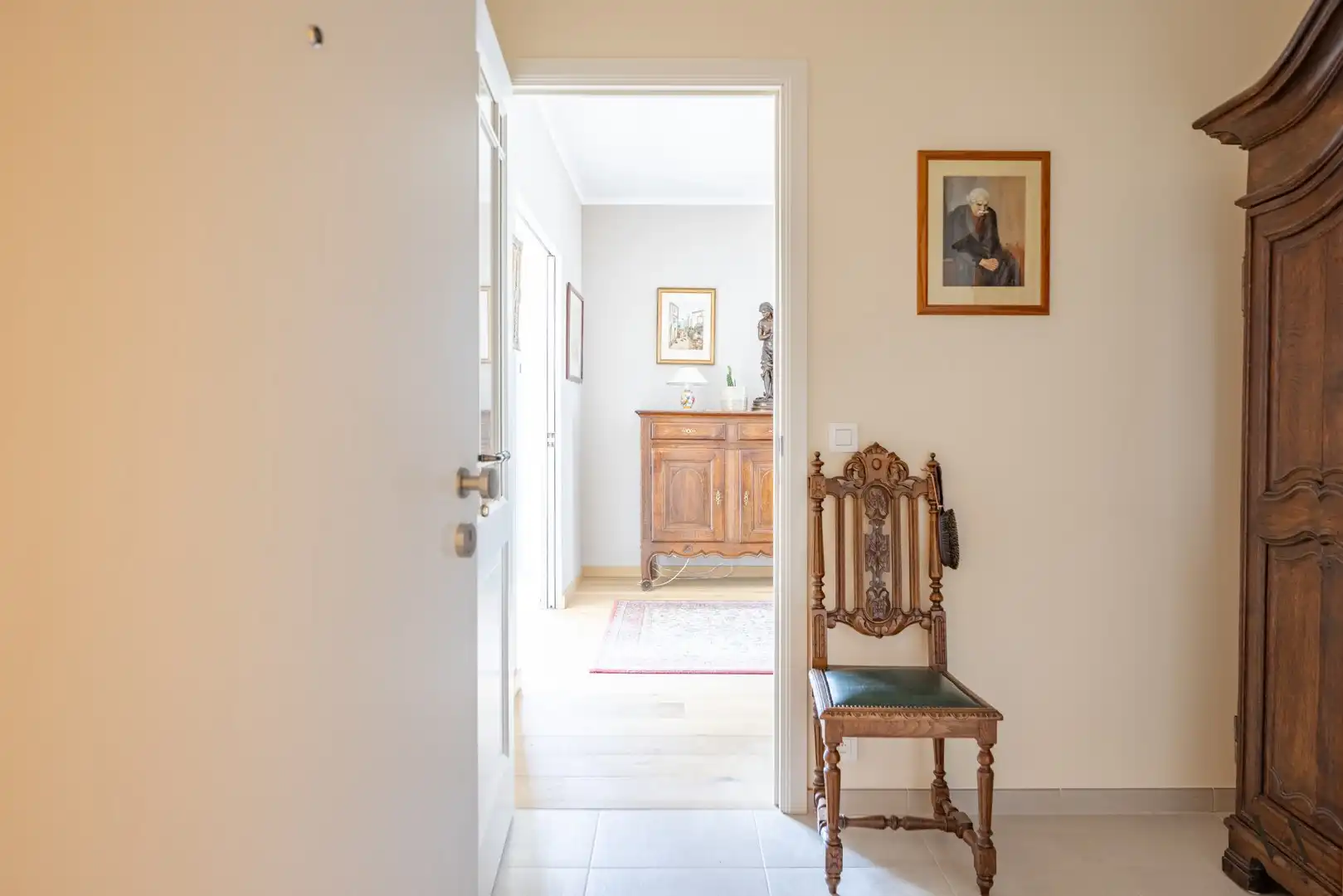 Bemeubeld nieuwbouwappartement op de negende verdieping met ruim terras en prachtig uitzicht – korte termijn verhuur foto 15