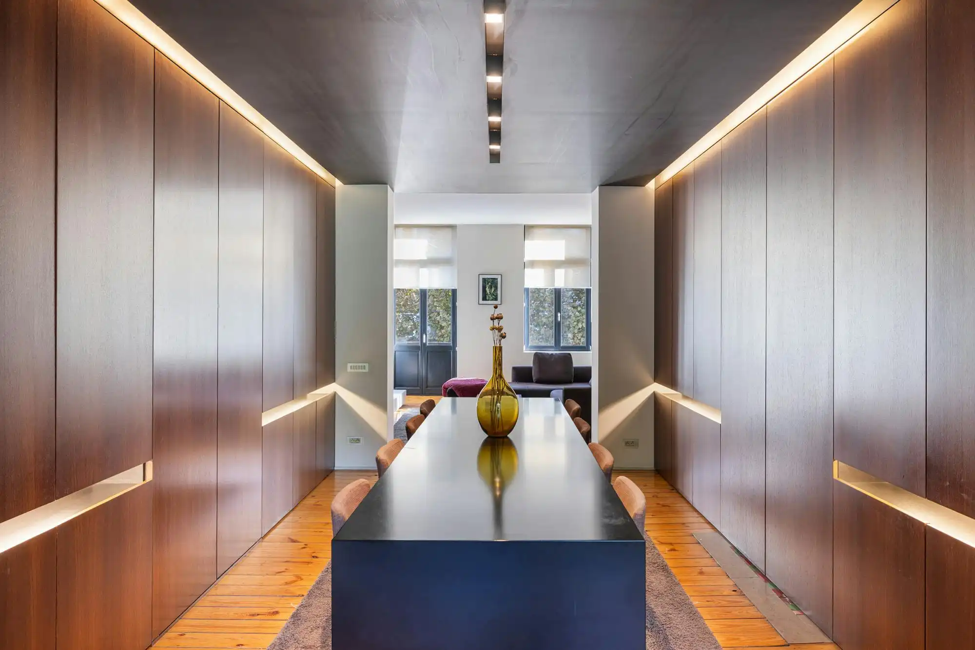 Herenhuis van 430 m² met praktijkruimte vlakbij Tour & Taxis foto 3