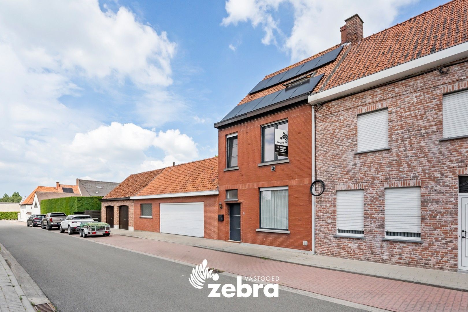 Instapklare woning met grote garage en 3 volwaardige slaapkamers! foto 19
