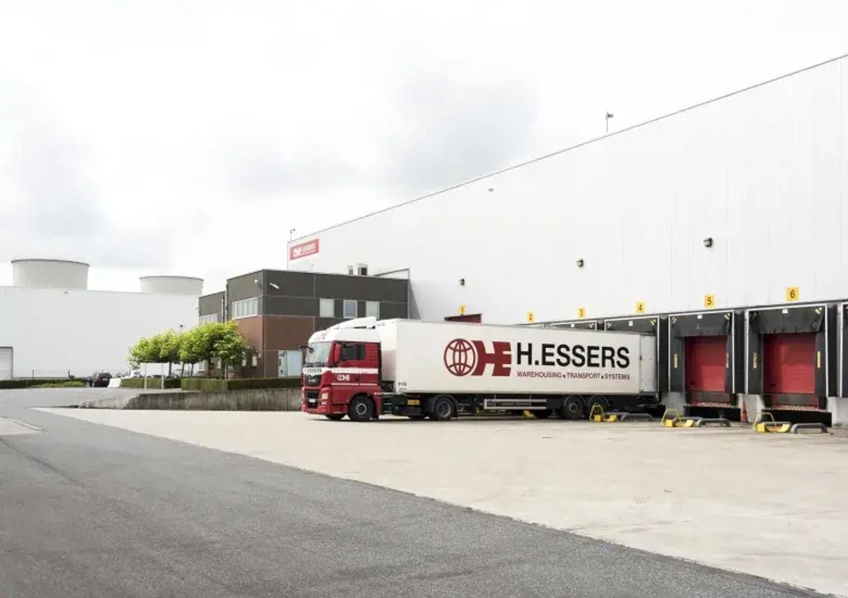 Logistiek bedrijfsgebouw  foto 2