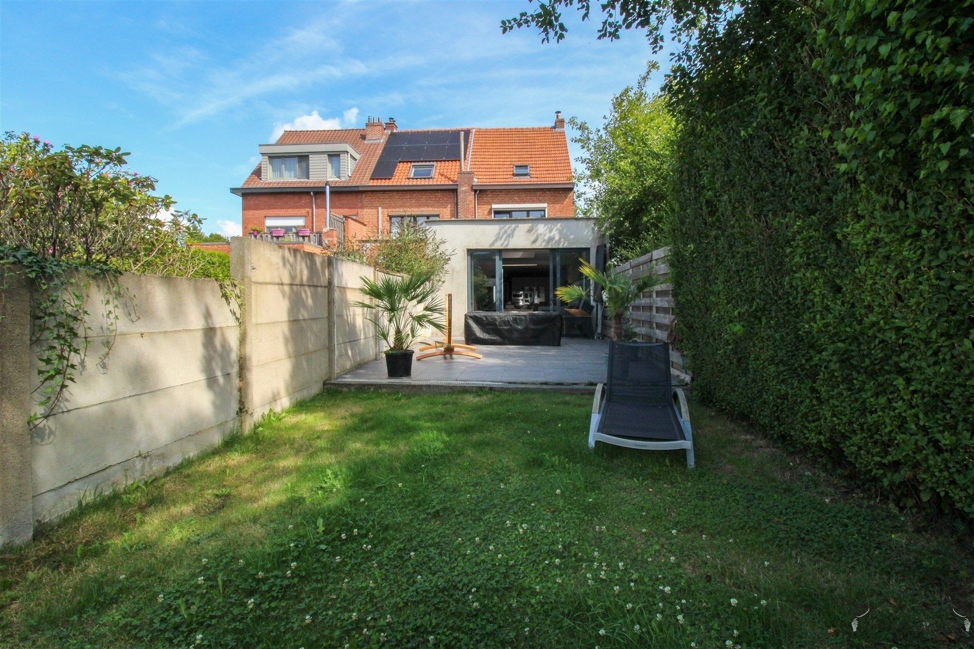 Instapklare woning met 3 slpks, garage en tuin foto 15