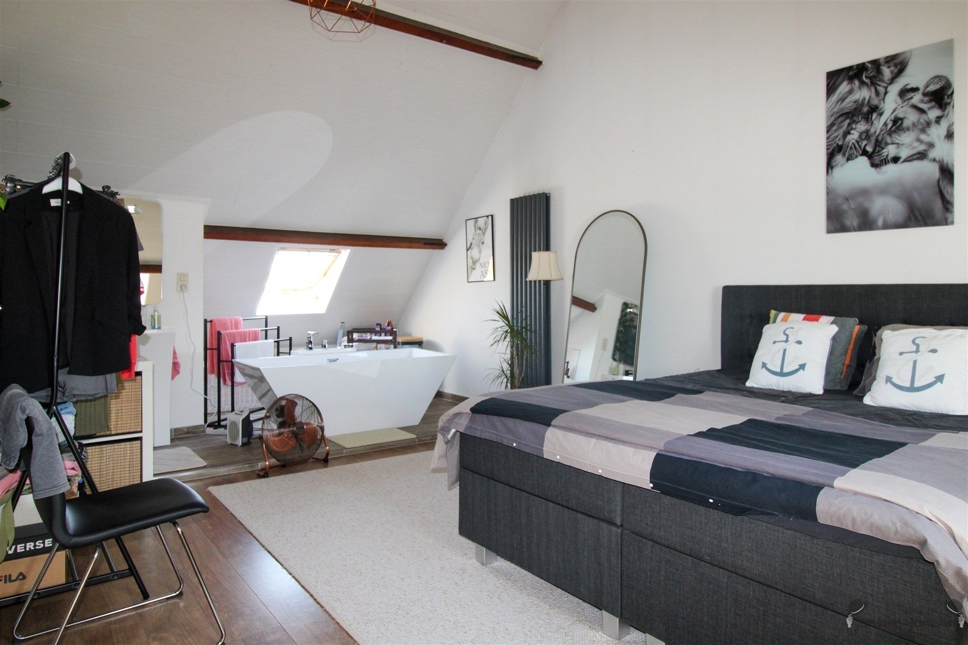 Instapklare woning met 3 slpks, garage en tuin foto 15