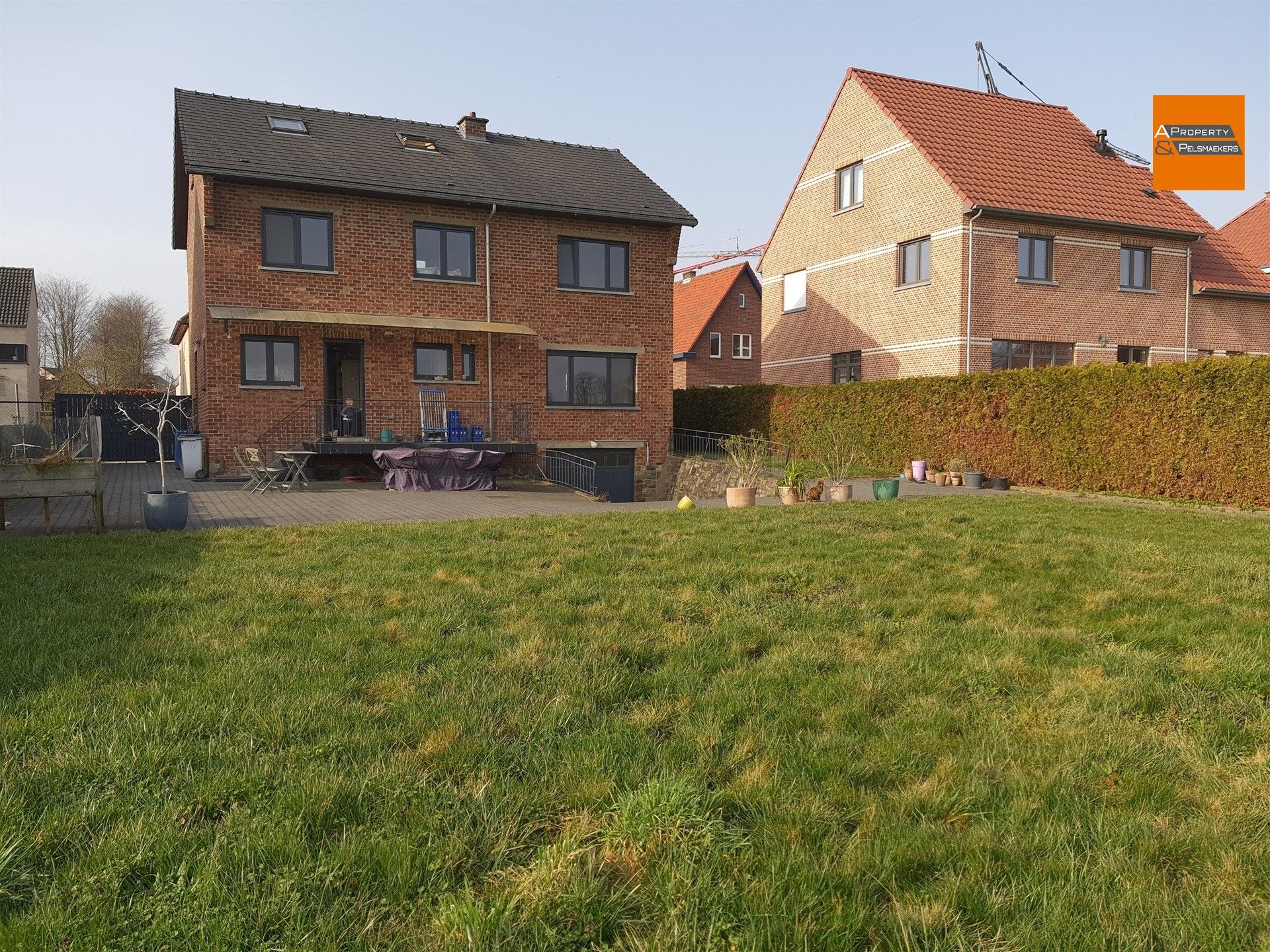 Gerenoveerde Villa met 6 slaapkamers foto 29