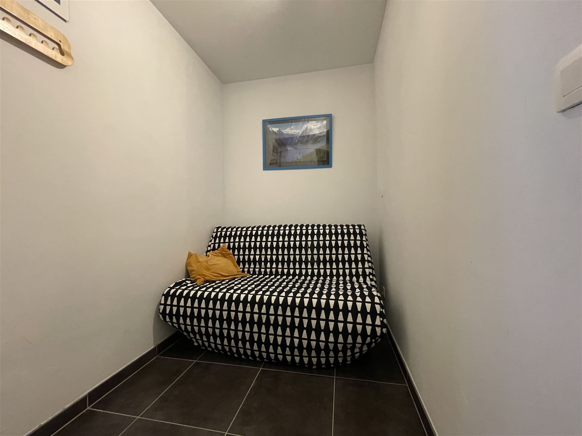 Gemeubeld appartement met 1 slaapkamer foto 9