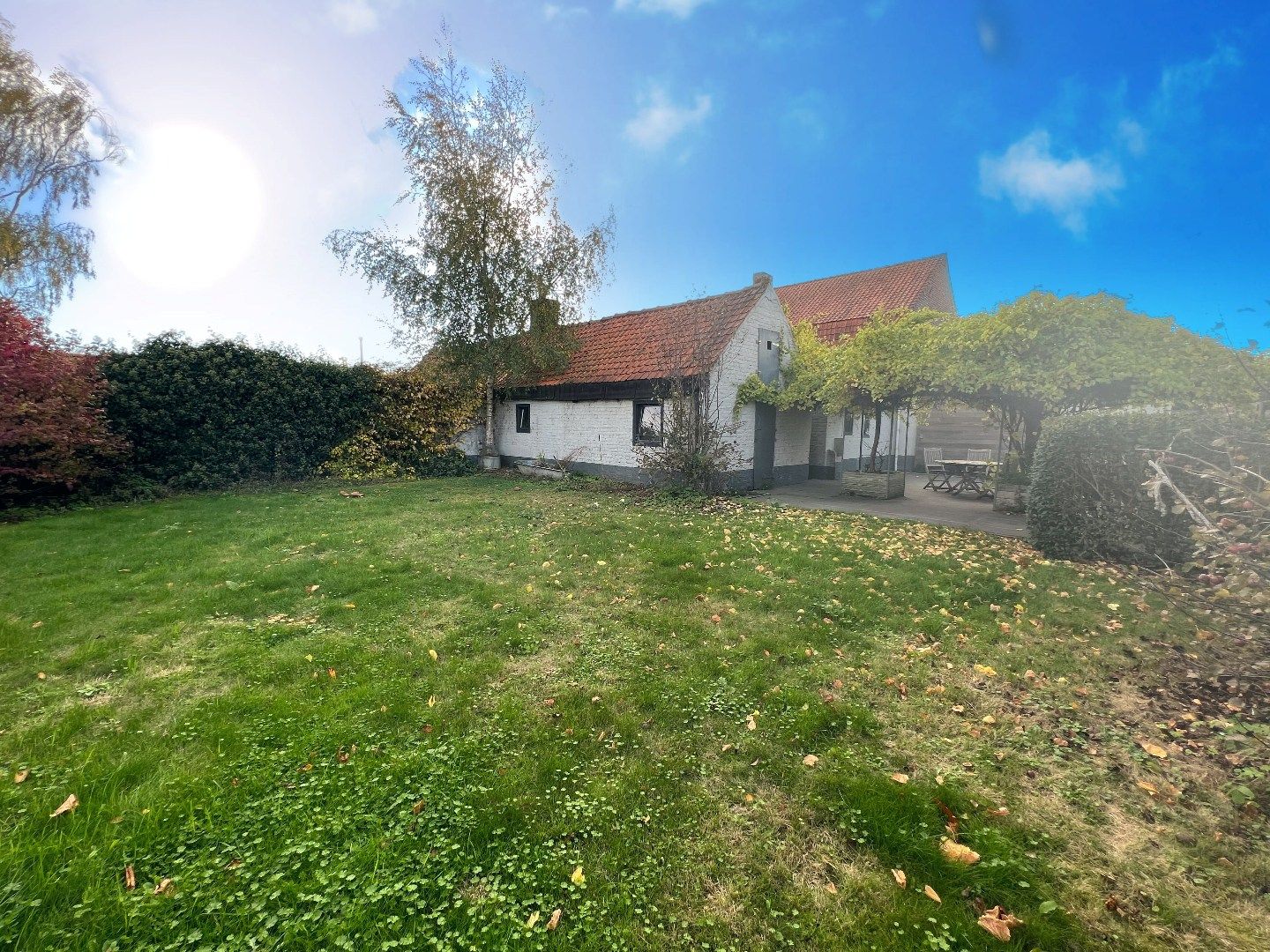 GEZELLIGE WONING MET DRIE SLAAPKAMERS, GARAGE EN TUIN foto 2