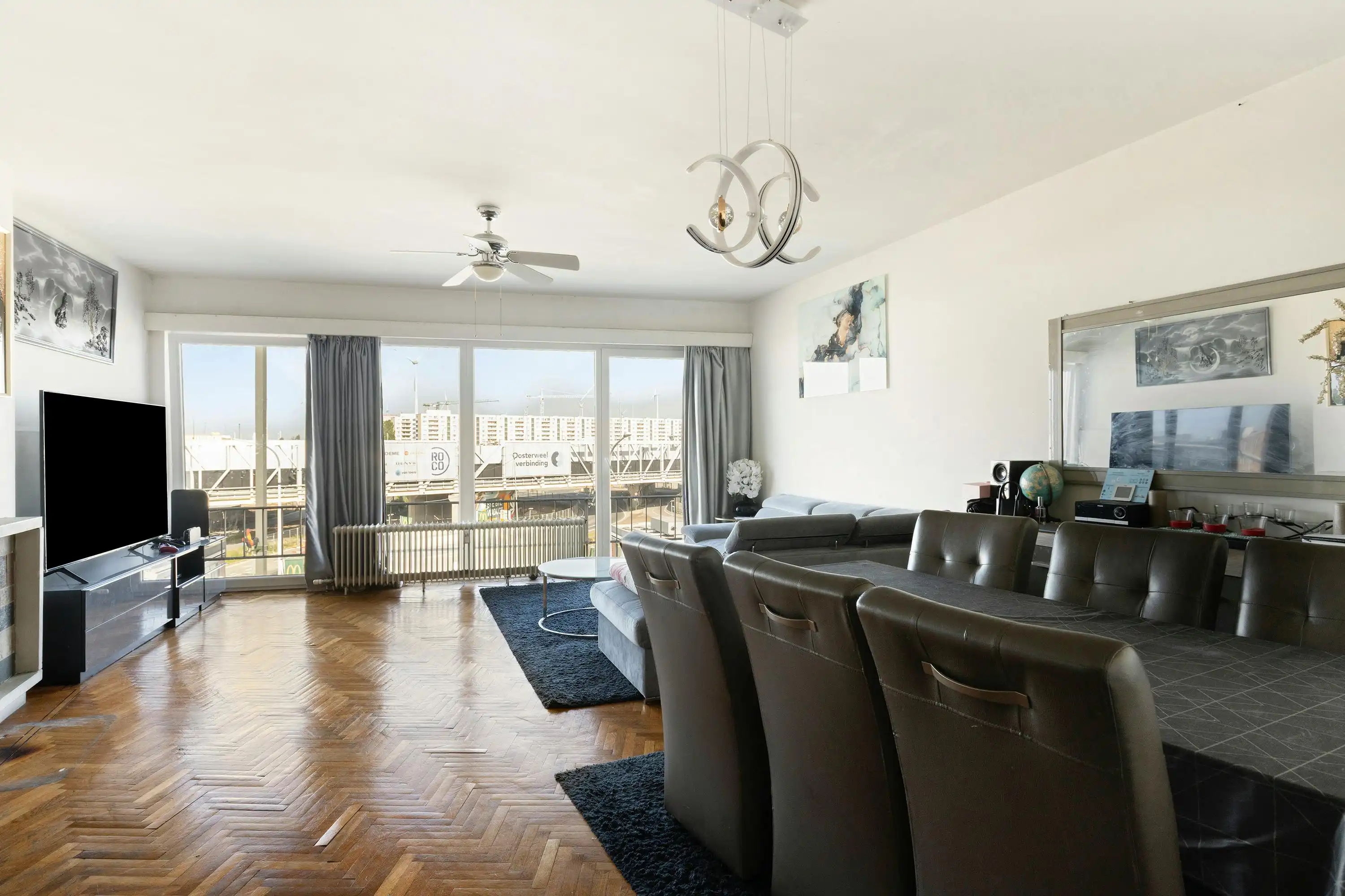 Appartement met 3 slaapkamers te koop in Merksem foto 2