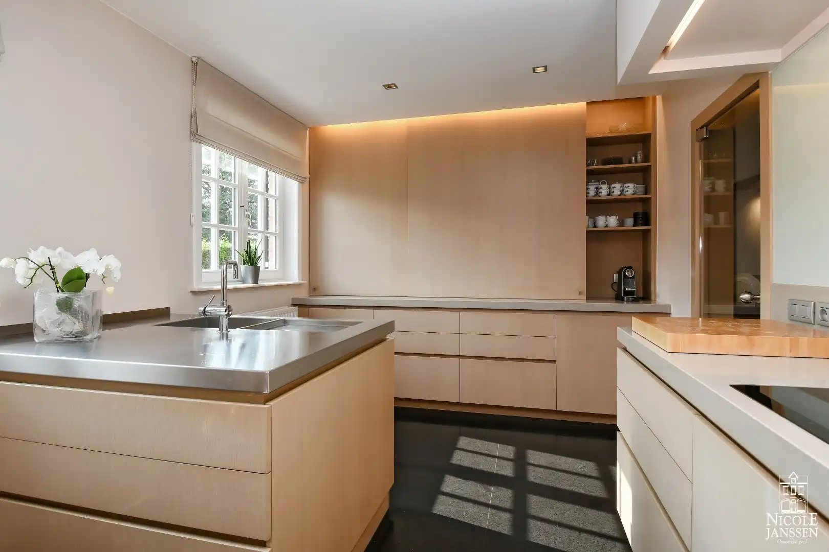 Statige villa met multifunctionele ruimte foto 8