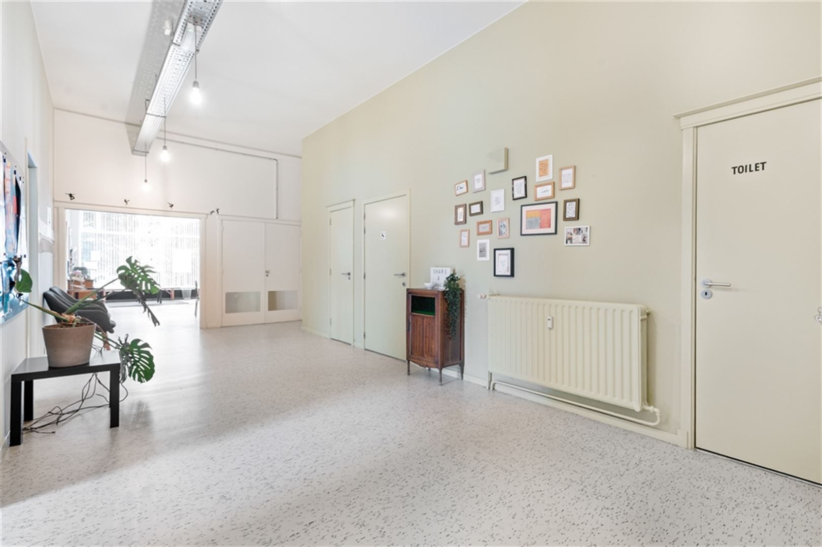 Gelijkvloers hoekkantoor te koop op topliggingop 't Zuid foto 13