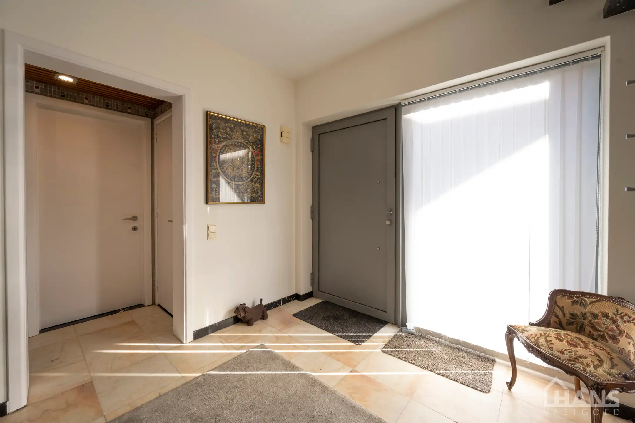Karaktervolle halfopen bebouwing met uitzonderlijke bijgebouwen. foto 5
